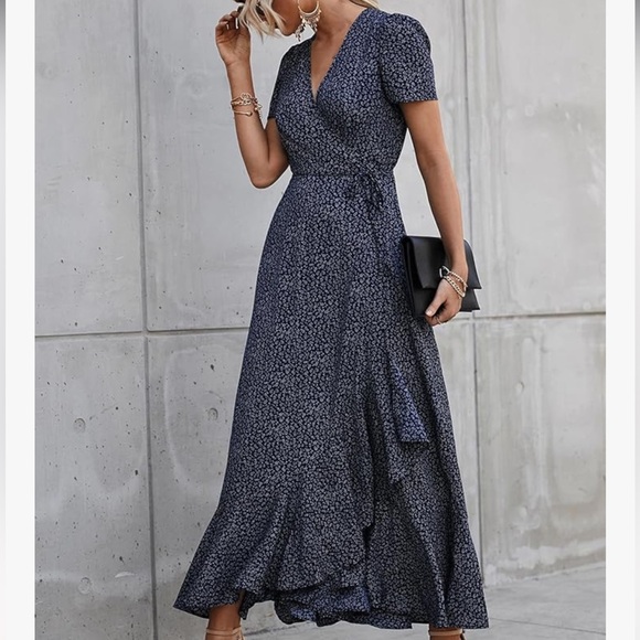 Pretty Garden Floral Print Wrap Dress - Picture 3 of 11